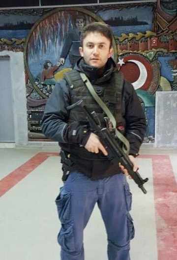 16-12/11/1335111_d29a5ad41091ff69f07510ecc76057d9