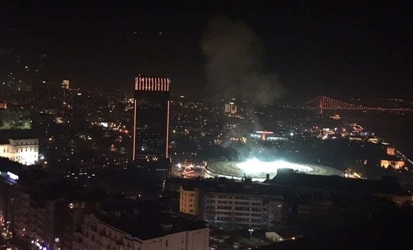 16-12/12/besiktas-da-bombali-saldiri-olay-yerinden_x_40891_b