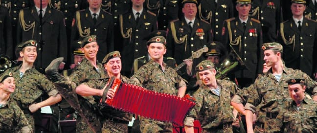 16-12/25/rus-kizil-ordu-korosu-istanbulda