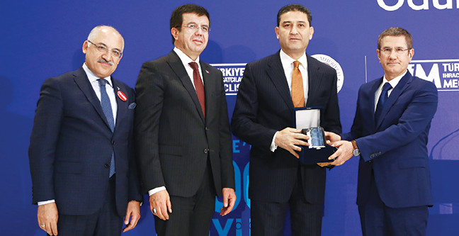 16-12/28/28kr06-ford1