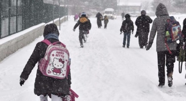 17-01/05/konya_da_kar_yagisi_nedeniyle_okullar_tatil_h82235_0ae91