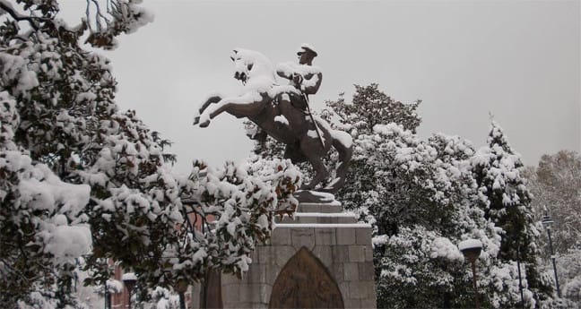 17-01/08/samsunda-bugun-15-aralik-2016-persembe-okullarin-kar-tatili-edildigi-ilceler-110432