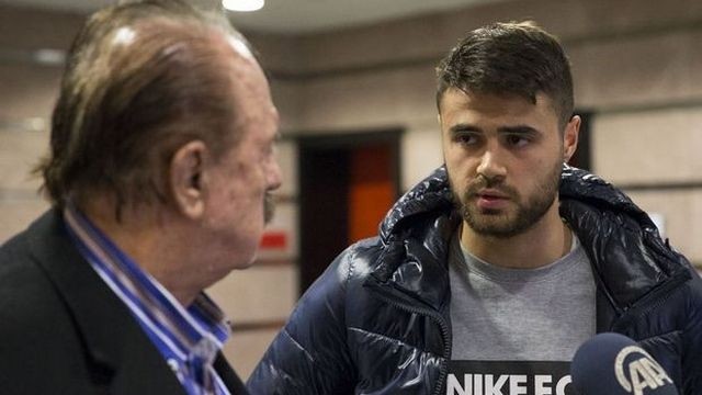 17-01/12/58775caeac1fe30b202d0691