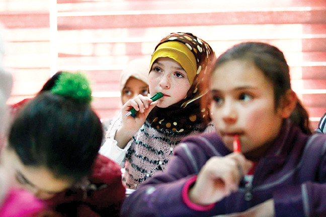 17-01/15/15-kar-8-mansete-kutu-suriyeli