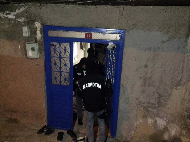 17-02/24/uy-1487919381