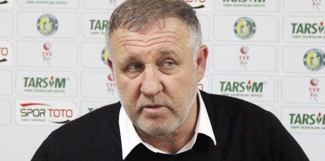 17-03/19/632x314-sivassporda-mesut-bakkal-istifa-etti-1489937968791