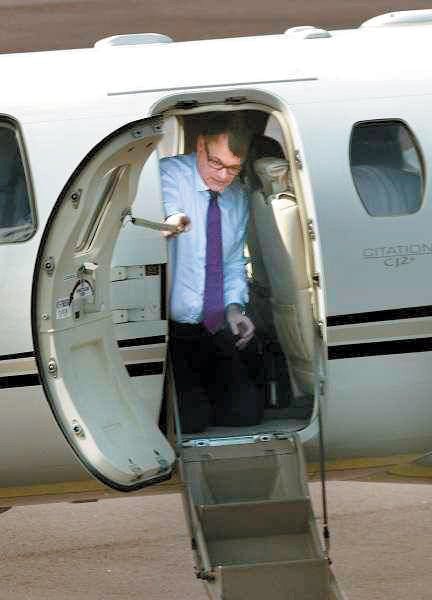 17-04/02/02kr16-ucakkakaka