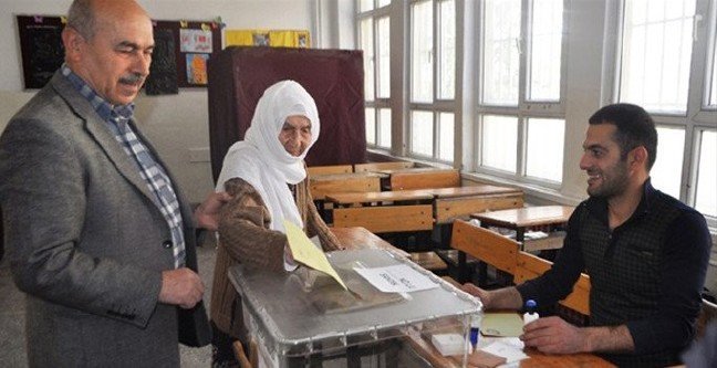 17-04/16/secim-1492352275