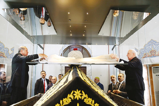 17-04/18/18krs9-tayyii1