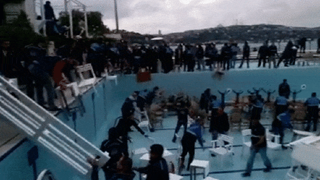 17-05/28/592a6d4a18c77326bc025aea