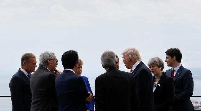 17-05/29/592bd4d0c9de3d14c0c1f482