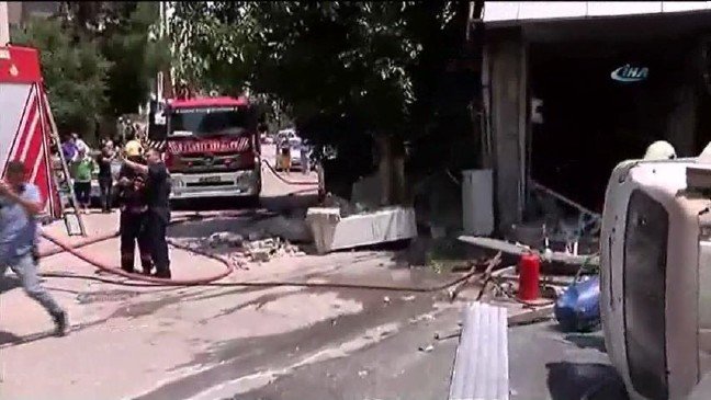 17-06/20/0x0-istanbulda-korkutan-patlama-1497954812695