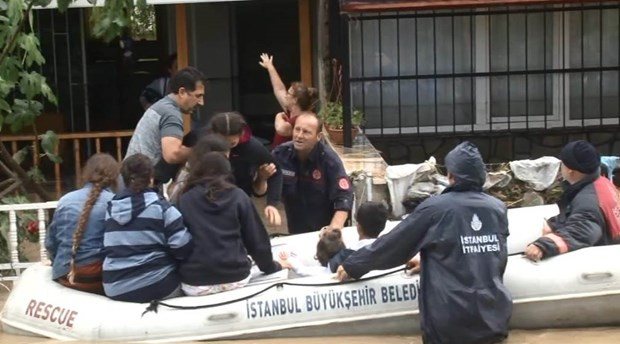 17-07/18/silivride-mahsur-kalanlar-botla-kurtarildi-zjopwwpmjkyrvwn5n5d25g-1500381772