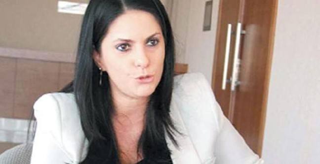 17-07/19/596f42bb18c7731508e21ede-1