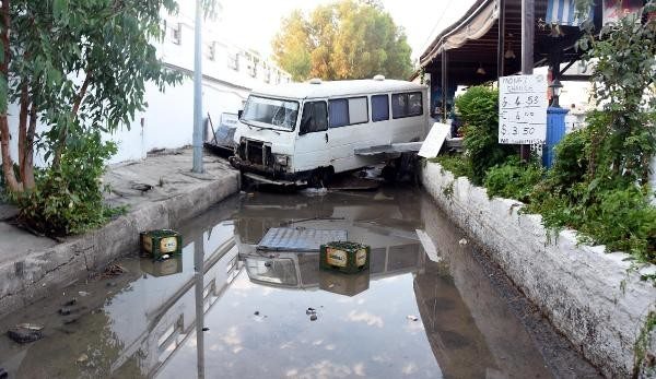 17-07/21/son-dakika-ege-de-deprem-artci-sarsintilar-devam-ediyor-9530279