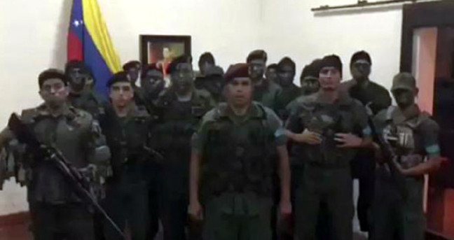 17-08/07/venezuela-da-hukumete-karsi-darbe-girisimi_9906262_16