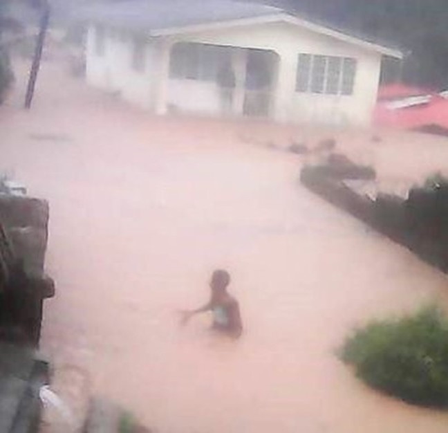 17-08/14/heyelan-afrika-ahr2x4ttluuasmkb2knuoq