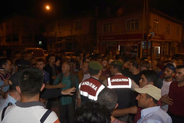 17-08/18/a7eba3ff3888d61ed20a3501ff3a5cda-1503034747