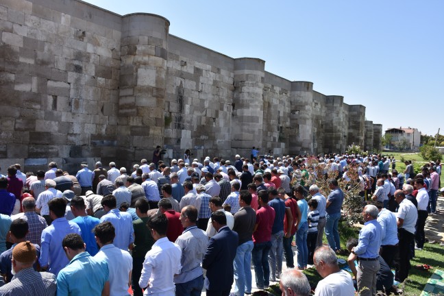 17-08/25/6-1503656687