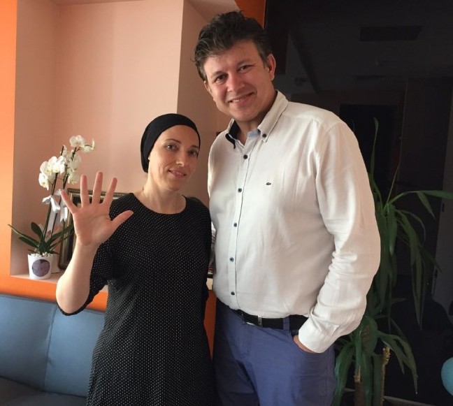 17-08/31/2-ayda-bir-kansere-yakalanan-sule-kucukakin-gordugu-tedavilerle-001