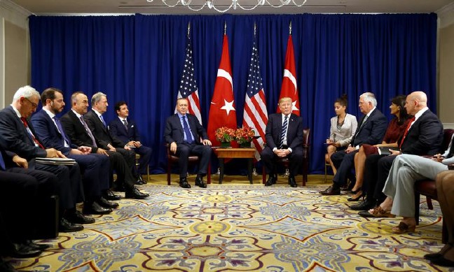 17-09/21/59c417592269a23364ad9b55