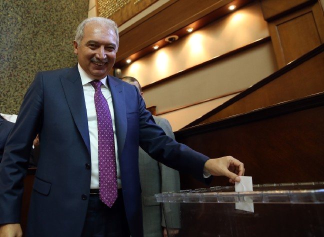 17-09/28/12_93-1506612023