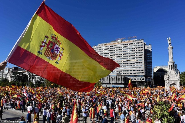 17-10/07/451e9fae00000578-4958088-image-a-72_1507375735887