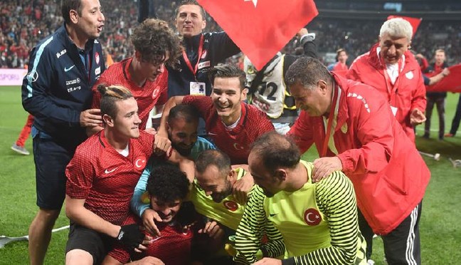 17-10/09/59dbb2a22269a2387488e96d