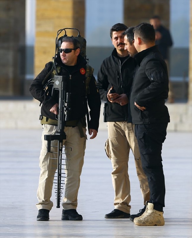 17-11/10/43b1q_1510299173_7279