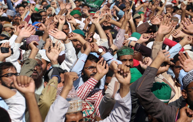 17-11/25/3-1511637044