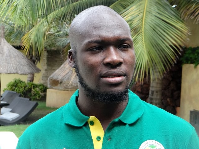 17-12/01/1737042_18263d812096feb5f0bedcc2c0ac5592_640x640