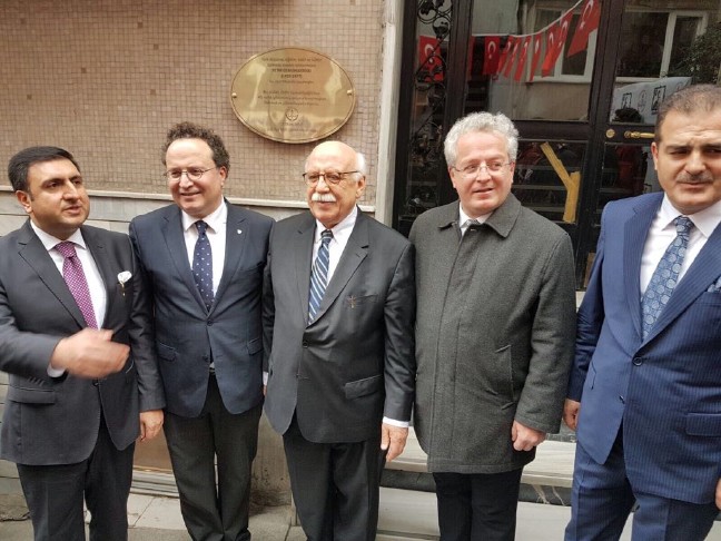 17-12/29/whatsapp-image-2017-12-29-at-190215