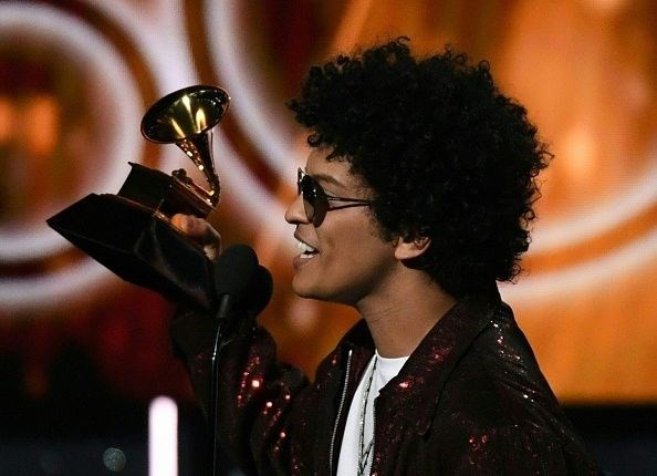 18-01/29/2018-grammy-bruno-mars