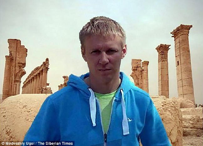 18-02/05/5a782ef218c77310e82989bd-1