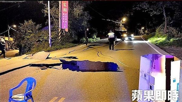 18-02/06/1827087_aa178af0009922f4216492b2dcab2c18-1