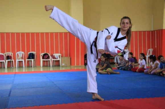 18-02/06/yagmur-banda1