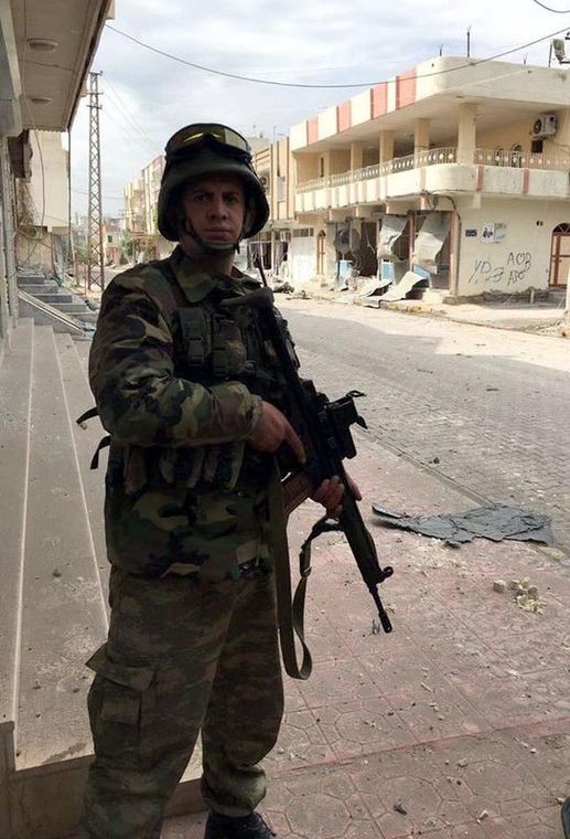 18-02/14/1838121_b108caabf7fdb9d4d33d0d4c2df7630f