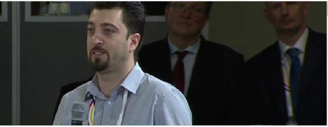 18-02/15/5a85cde67af50736bcb20d7a