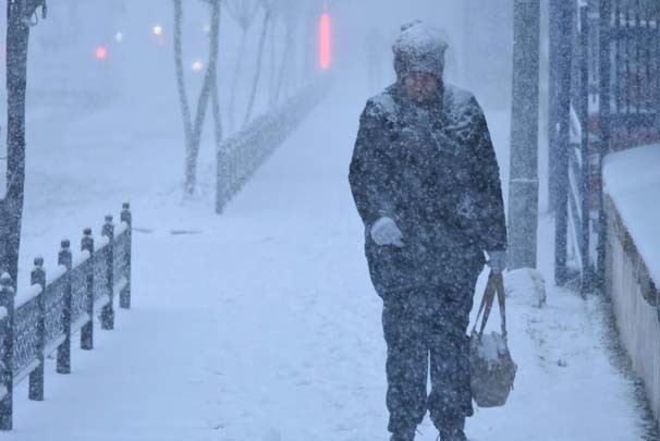 18-02/27/23-1519713516