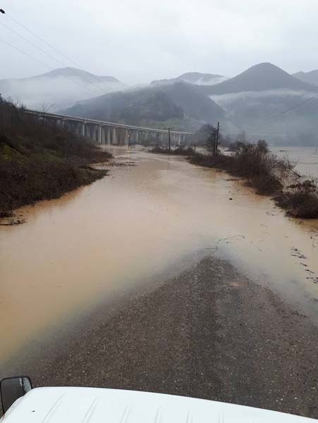 18-03/05/bartin-da-300-kisiye-iki-gecedir-ulasilamiyor-10942359