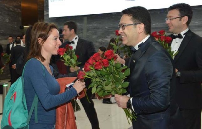 18-03/08/5aa0fd7b0f25441fb0b63403