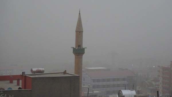 18-03/25/goz-gozu-gormedi-tum-vatandaslar-etkilendi-11086920