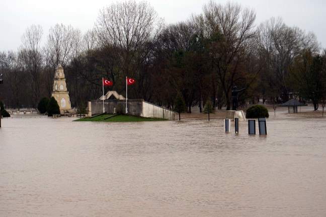 18-03/28/resimid_9266314