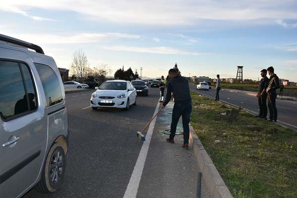 18-04/01/diyarbakir-da-feci-kaza-25-kisi-yaralandi-11139173