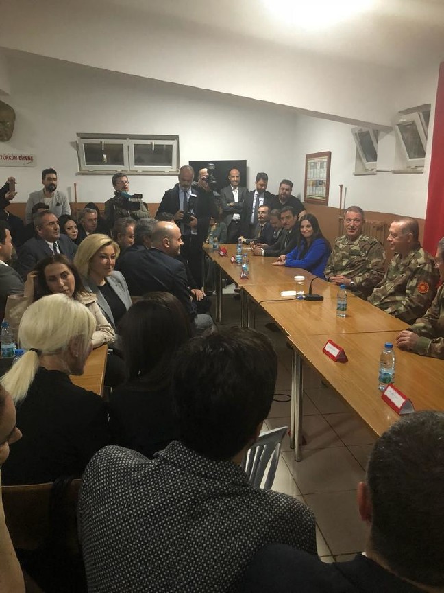 18-04/02/5ac11e590f25431694714f49