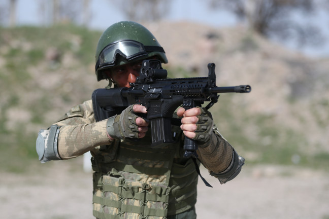 18-04/03/20180403_2_29600063_32323047