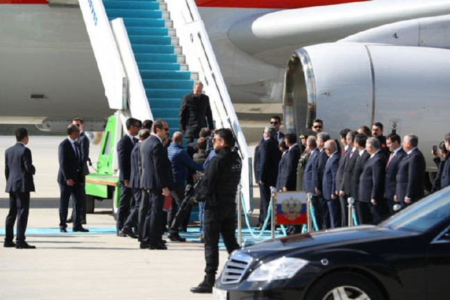 18-04/03/5ac377af2269a21bc0fd112f