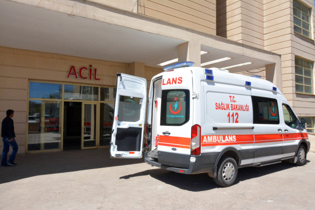 18-04/16/derik-kaymakaminin-sehit-edildigi-saldirinin-sanigi-kendini-yakti_3073_dhaphoto1