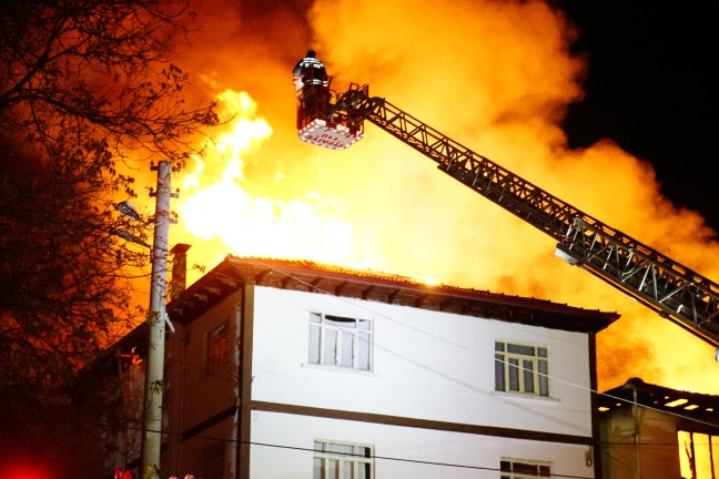 18-04/23/aw370721_07