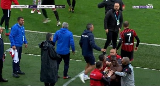 18-05/06/txm3s_1525620870_7108